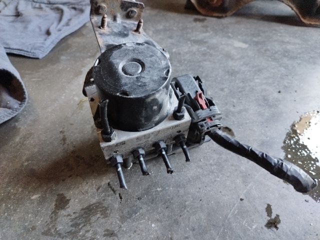 bontott VW POLO IV ABS Kocka