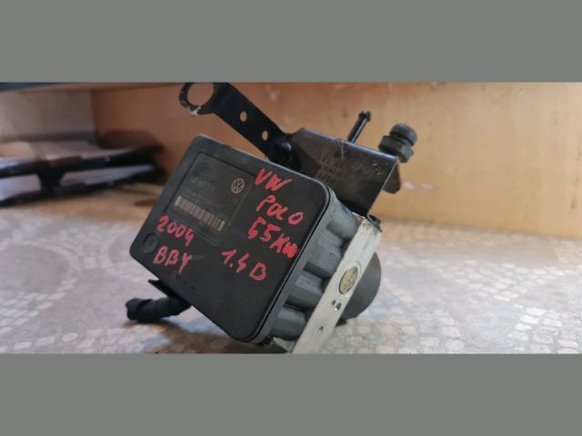 bontott VW POLO IV ABS Kocka