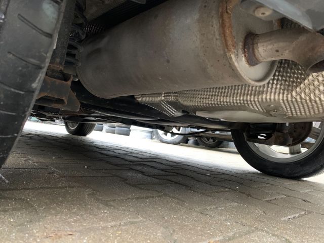 bontott VW POLO IV Bal első Csonkállvány Kerékaggyal