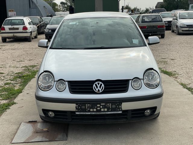 bontott VW POLO IV Bal első Csonkállvány Kerékaggyal