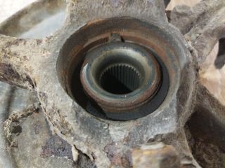 bontott VW POLO IV Bal első Csonkállvány Kerékaggyal