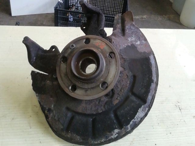 bontott VW POLO IV Bal első Csonkállvány Kerékaggyal