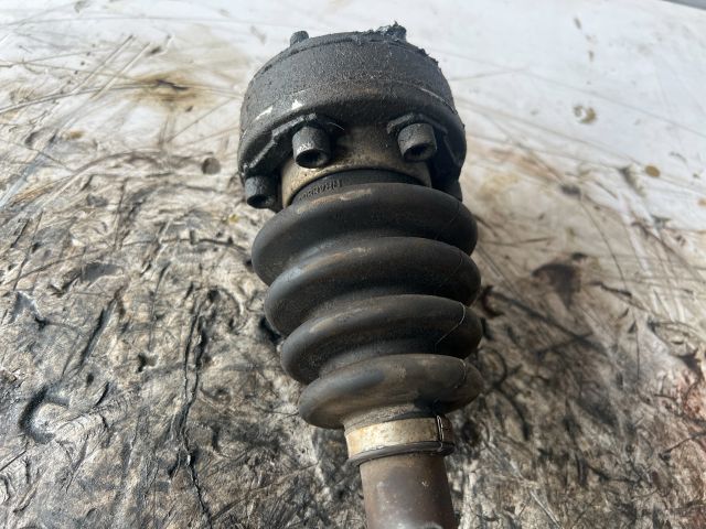 bontott VW POLO IV Bal Féltengely