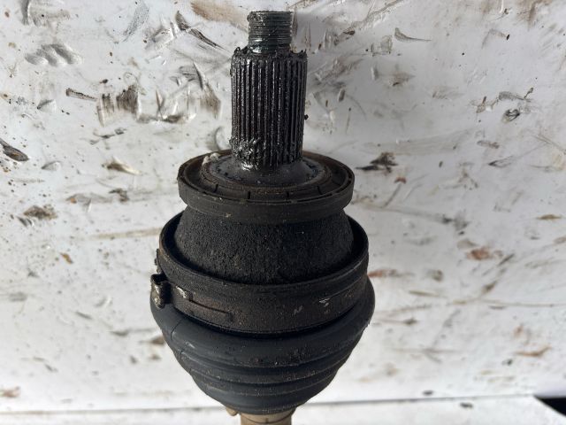 bontott VW POLO IV Bal Féltengely