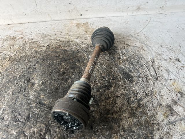 bontott VW POLO IV Bal Féltengely