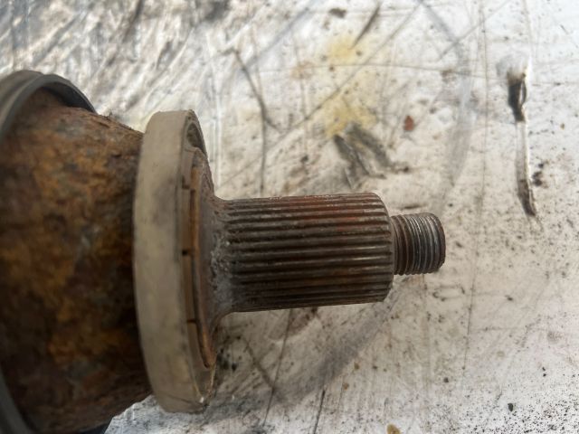 bontott VW POLO IV Bal Féltengely