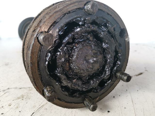 bontott VW POLO IV Bal Féltengely