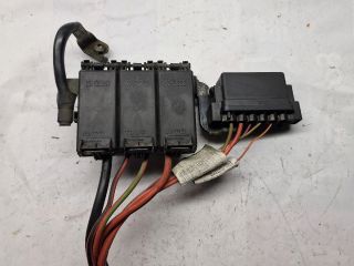 bontott VW POLO IV Biztosítéktábla Motortér