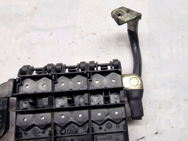 bontott VW POLO IV Biztosítéktábla Motortér