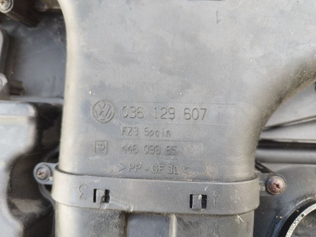 bontott VW POLO IV Felső Motorburkolat