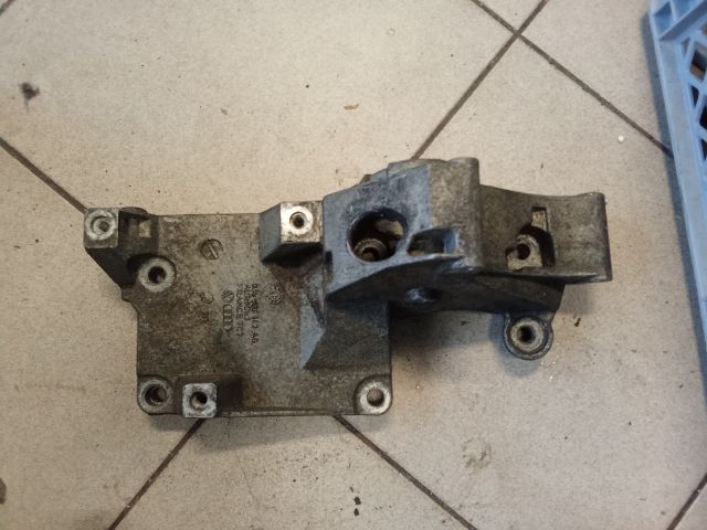 bontott VW POLO IV Generátor Tartó Bak