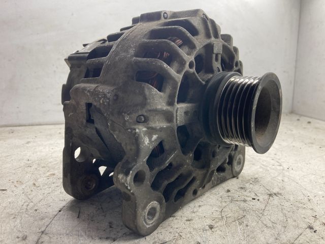 bontott VW POLO IV Generátor