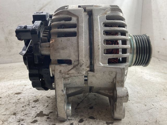 bontott VW POLO IV Generátor