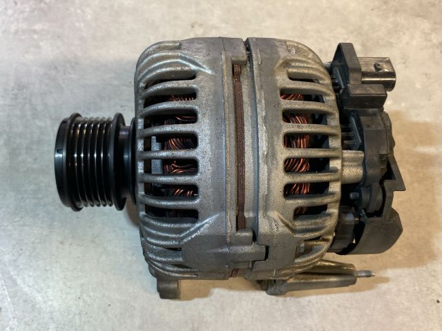 bontott VW POLO IV Generátor