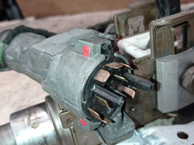 bontott VW POLO IV Gyújtáskapcsoló