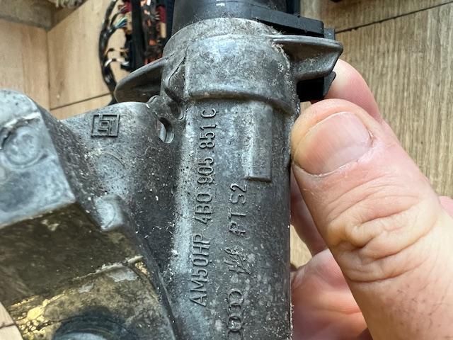 bontott VW POLO IV Gyújtáskapcsoló