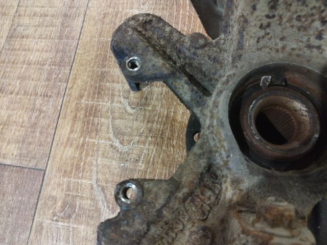 bontott VW POLO IV Jobb első Csonkállvány Kerékaggyal