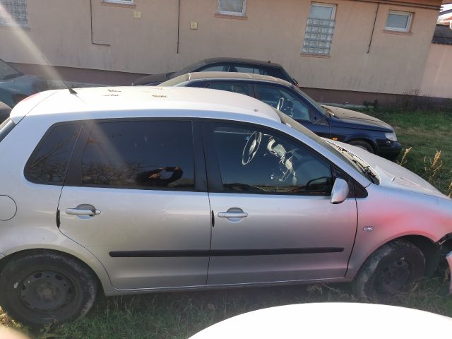 bontott VW POLO IV Jobb első Csonkállvány Kerékaggyal