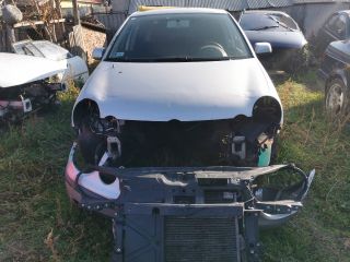 bontott VW POLO IV Jobb első Csonkállvány Kerékaggyal