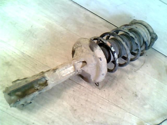 bontott VW POLO IV Jobb első Gólyaláb (Lengécsillapító, Rugó)