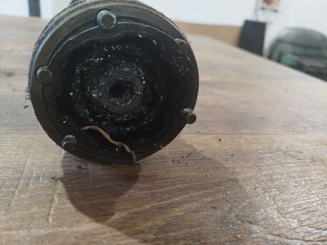 bontott VW POLO IV Jobb Féltengely