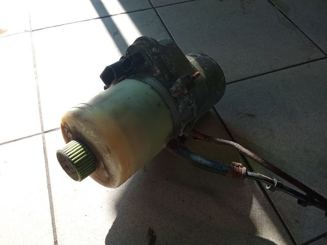 bontott VW POLO IV Kormányszervó Motor (Hidraulikus)