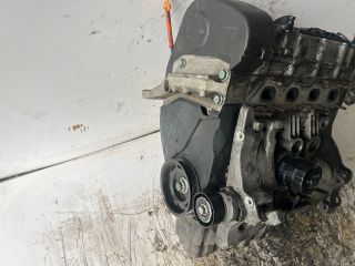 bontott VW POLO IV Motor (Fűzött blokk hengerfejjel)
