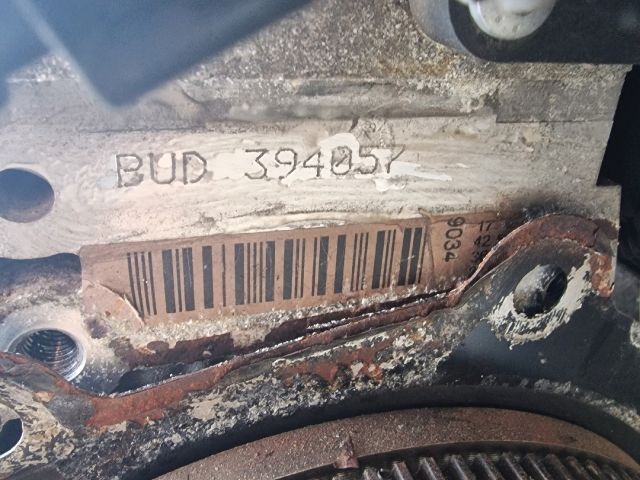 bontott VW POLO IV Motor (Fűzött blokk hengerfejjel)