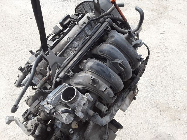 bontott VW POLO IV Motor (Fűzött blokk hengerfejjel)