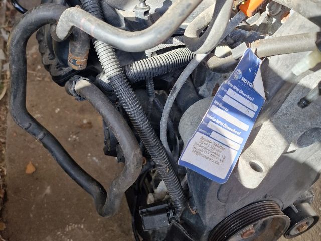 bontott VW POLO IV Motor (Fűzött blokk hengerfejjel)