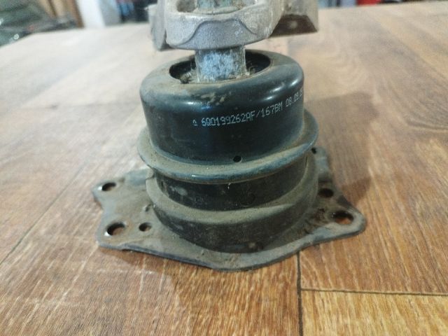 bontott VW POLO IV Motor Tartó Bak Jobb