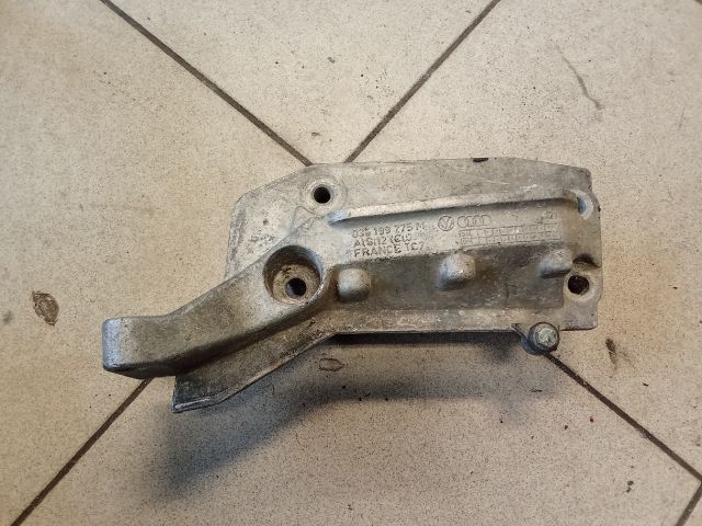 bontott VW POLO IV Motor Tartó Bak (Pozíciófüggetlen)