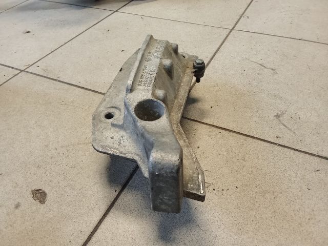 bontott VW POLO IV Motor Tartó Bak (Pozíciófüggetlen)