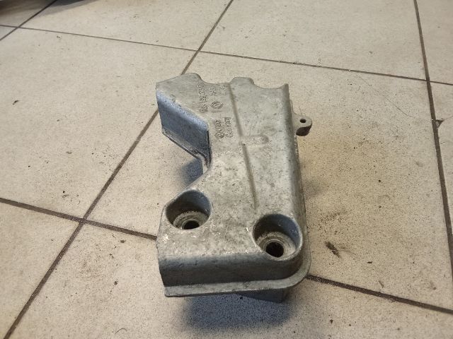 bontott VW POLO IV Motor Tartó Bak (Pozíciófüggetlen)