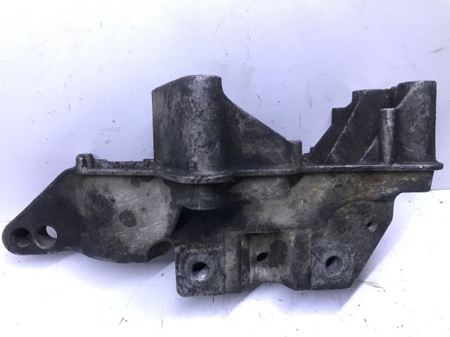 bontott VW POLO IV Motor Tartó Bak (Pozíciófüggetlen)
