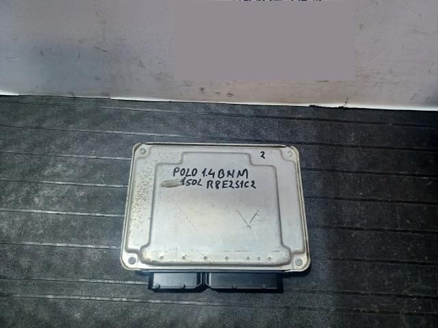 bontott VW POLO IV Motorvezérlő