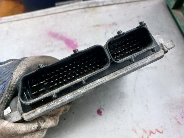 bontott VW POLO IV Motorvezérlő