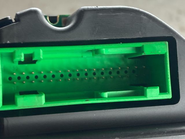 bontott VW POLO IV Motorvezérlő