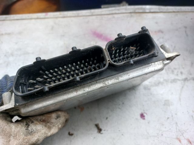 bontott VW POLO IV Motorvezérlő