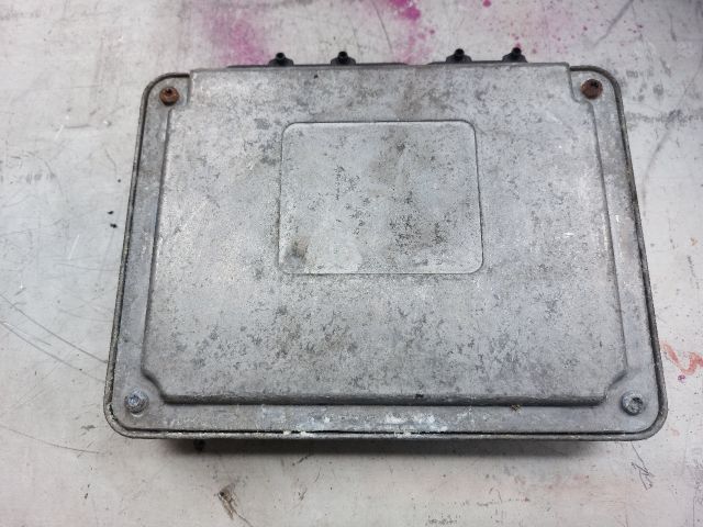 bontott VW POLO IV Motorvezérlő