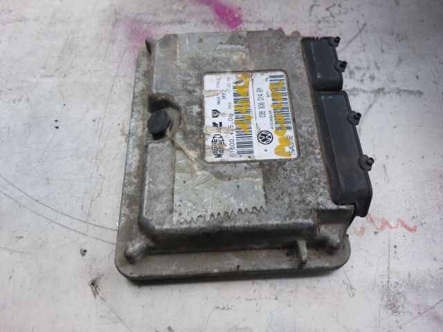 bontott VW POLO IV Motorvezérlő