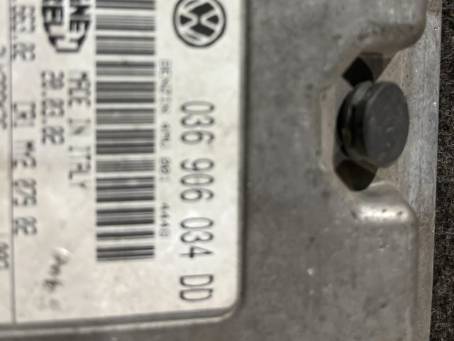 bontott VW POLO IV Motorvezérlő