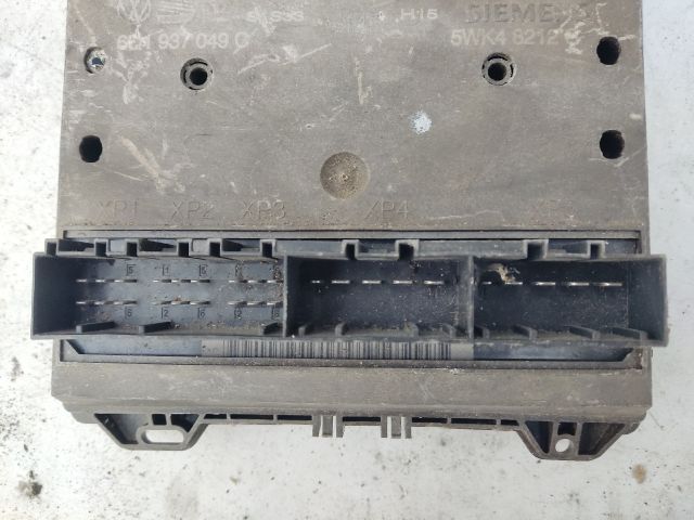 bontott VW POLO IV Motorvezérlő