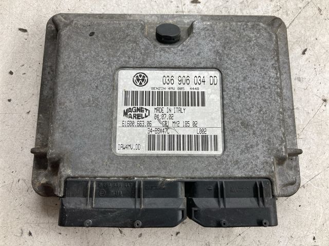 bontott VW POLO IV Motorvezérlő