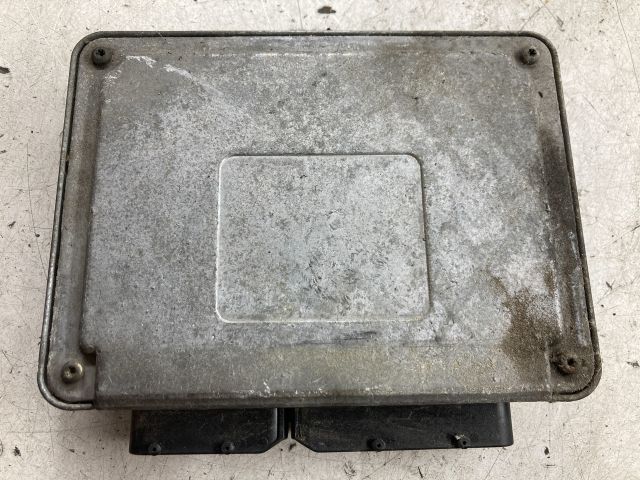 bontott VW POLO IV Motorvezérlő