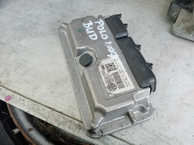 bontott VW POLO IV Motorvezérlő