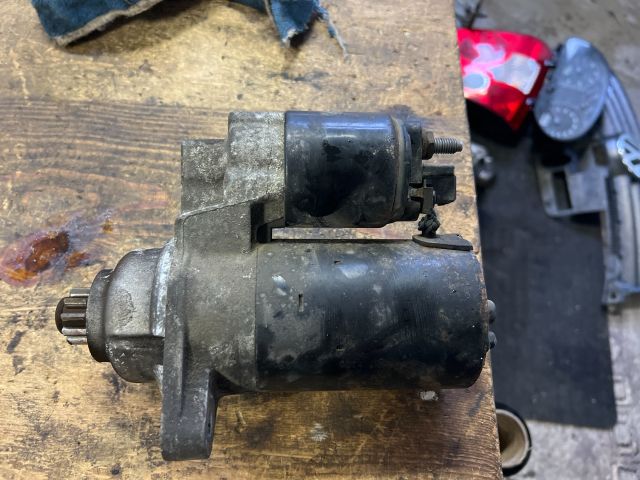 bontott VW POLO IV Önindító