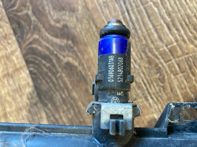 bontott VW POLO IV Porlasztó Sor / Híd