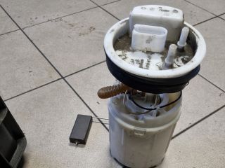 bontott VW POLO IV Üzemanyag Szivattyú