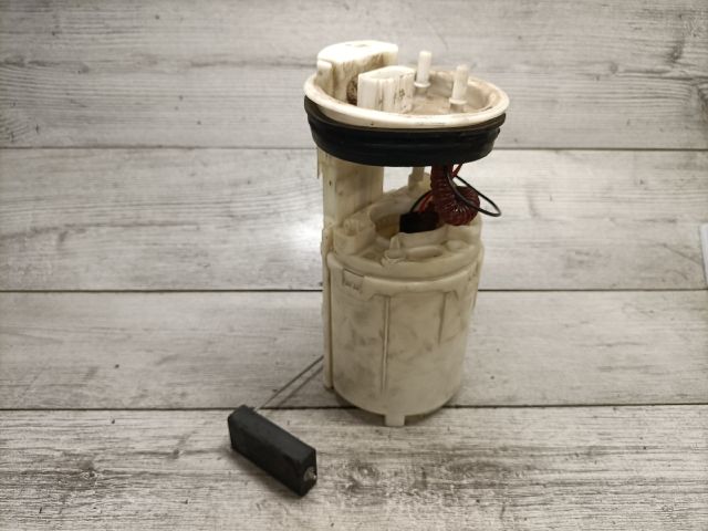 bontott VW POLO IV Üzemanyag Szivattyú